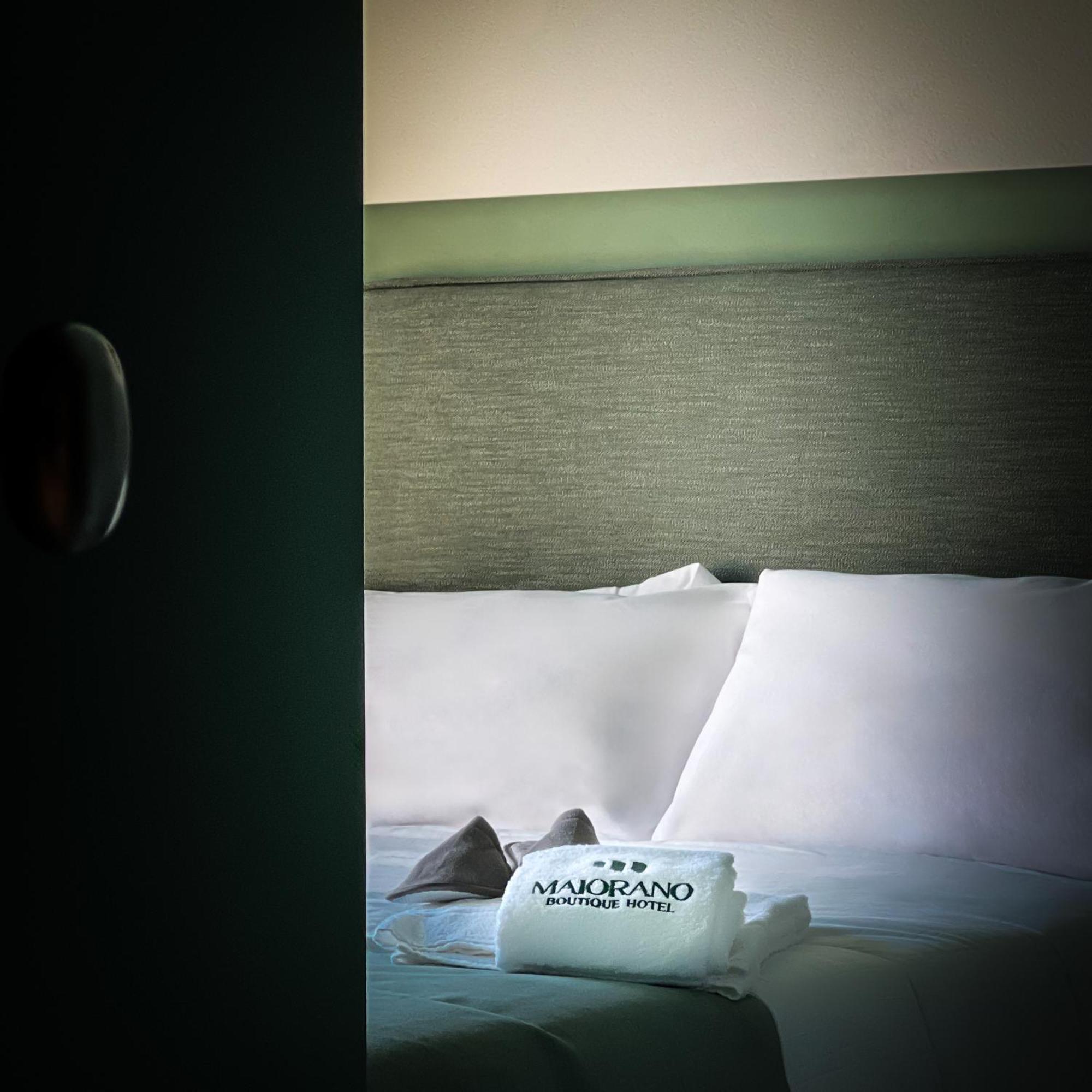 Maiorano Boutique Hotel มันเฟรโดเนีย ภายนอก รูปภาพ
